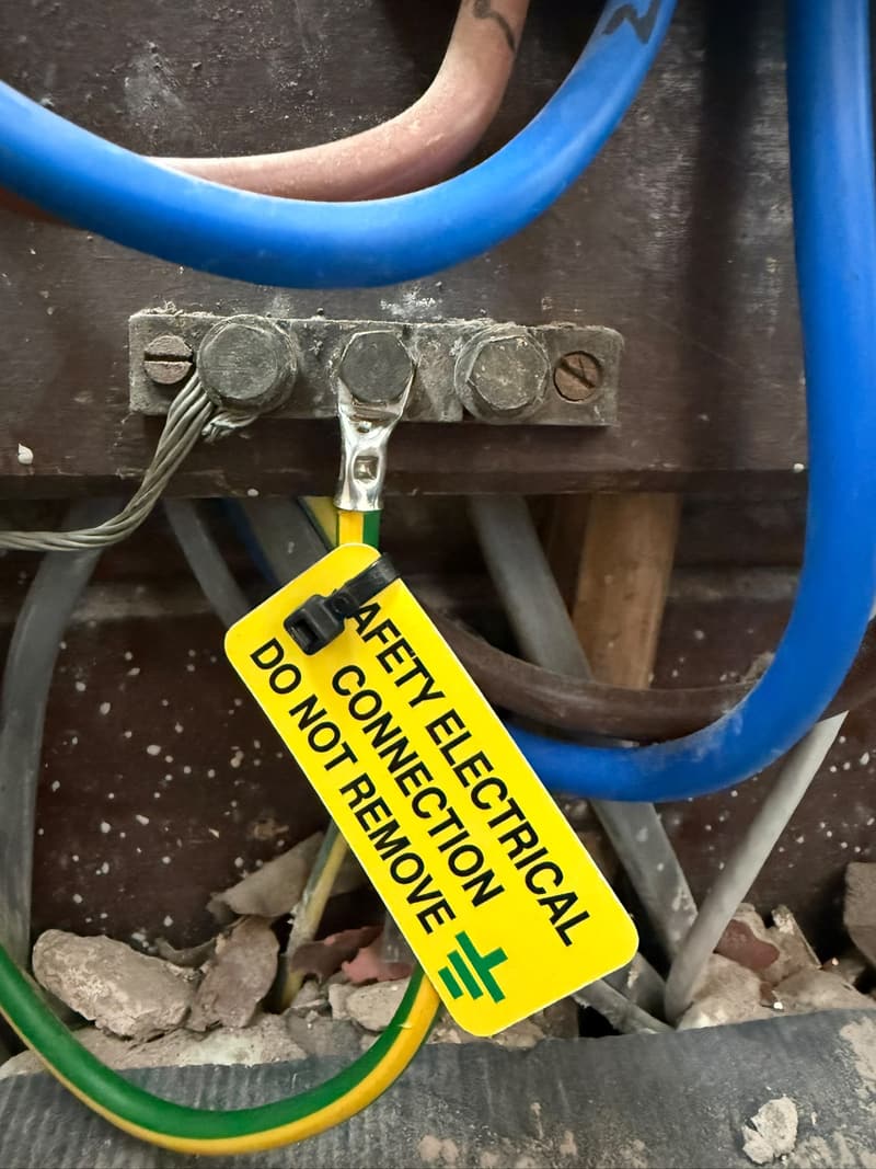 Main earthing terminal